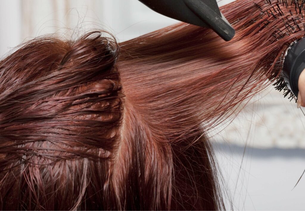 Rendez votre complément capillaire unique avec une coloration ! 4 Rendez votre complément capillaire unique avec une coloration ! coloration complement capillaire katsura volumateur